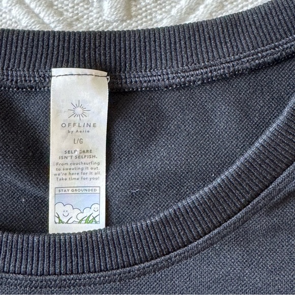 Offline By Aerie Sidewalk Seamless Cropped T-Shirt black size large - Picture 9 of 11